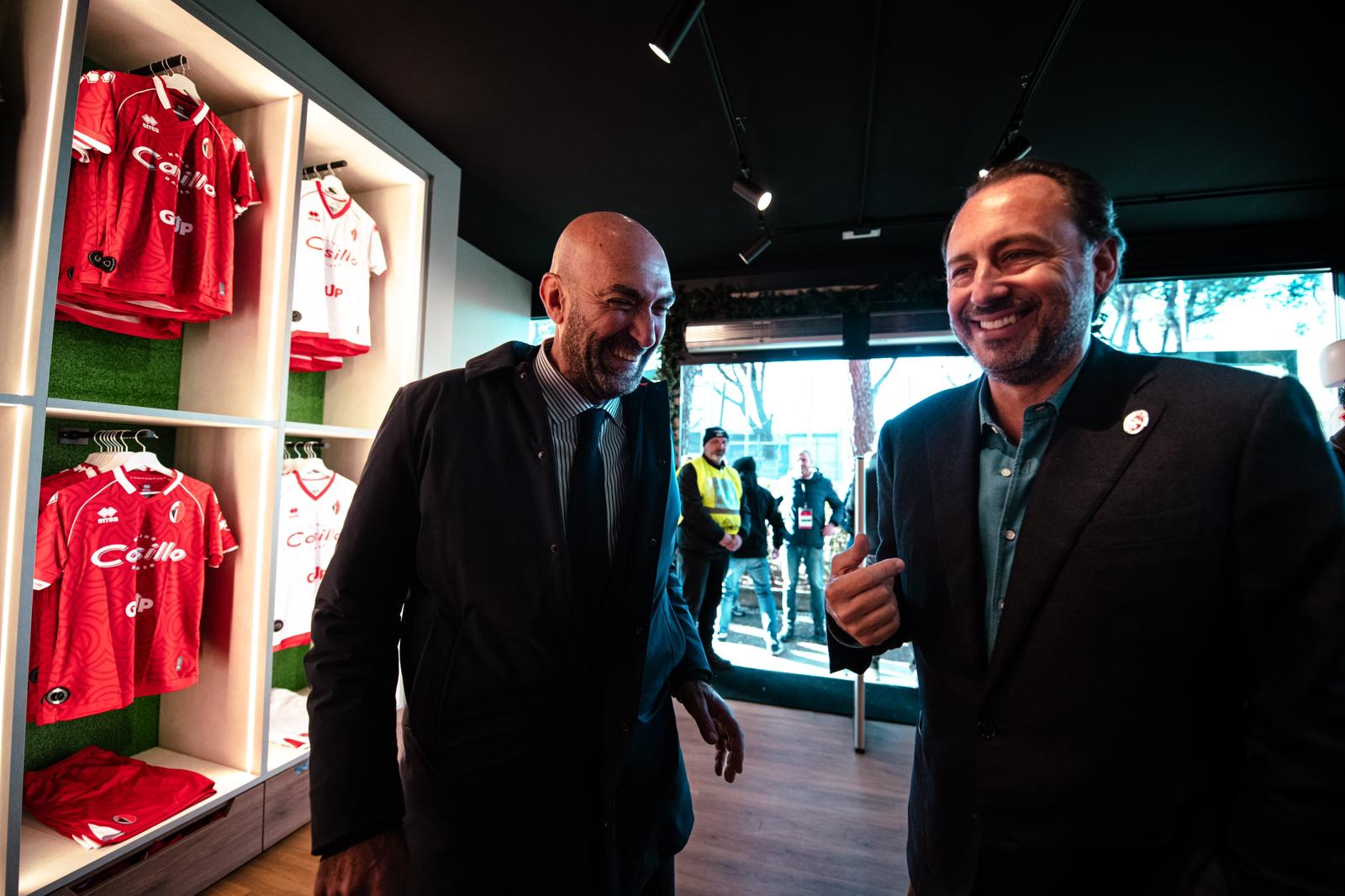 De Laurentiis:"Vogliamo vendere il Bari"