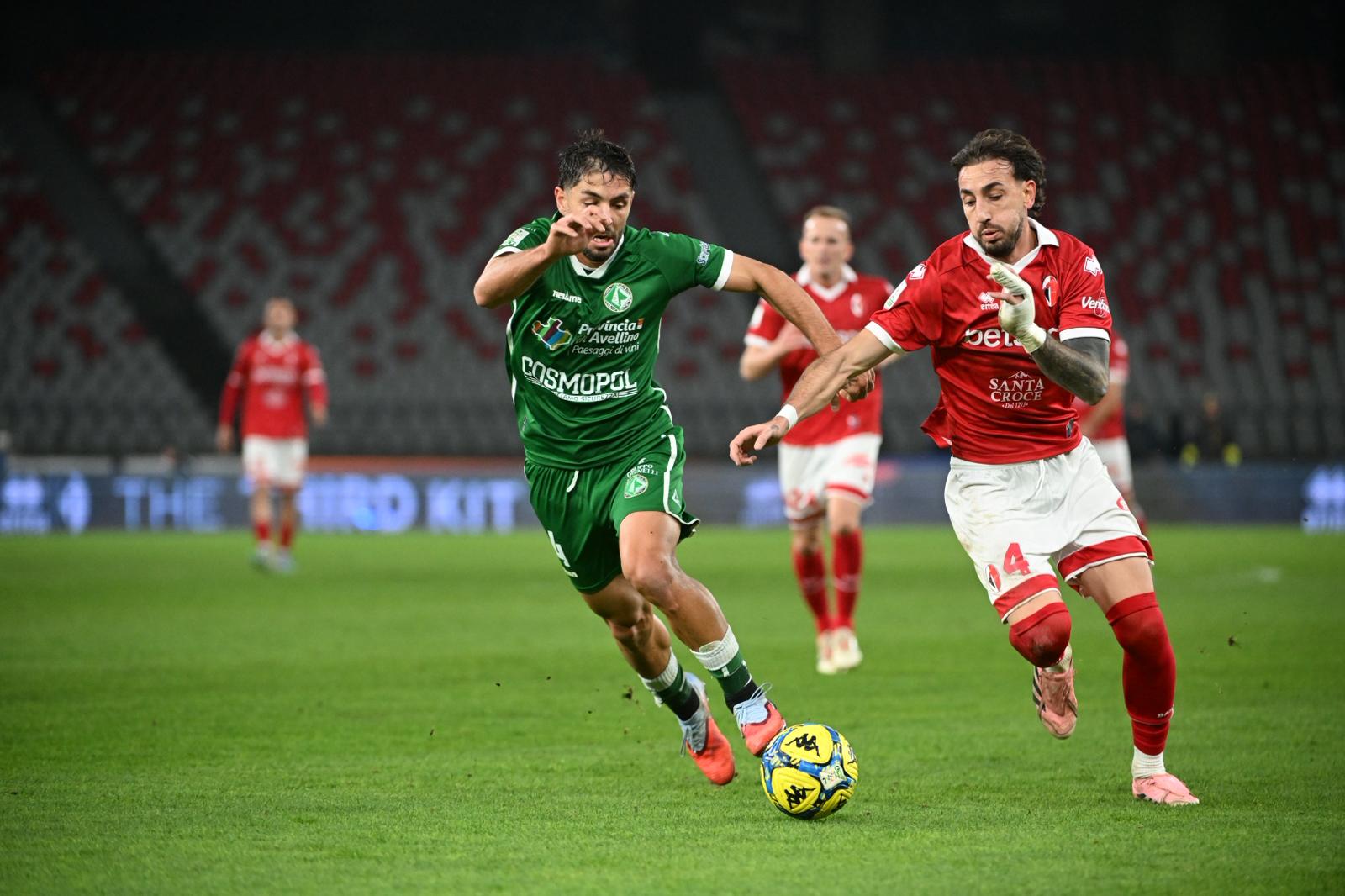 Un punto che sa di poco: al San Nicola finisce 1-1 tra Bari e Avellino