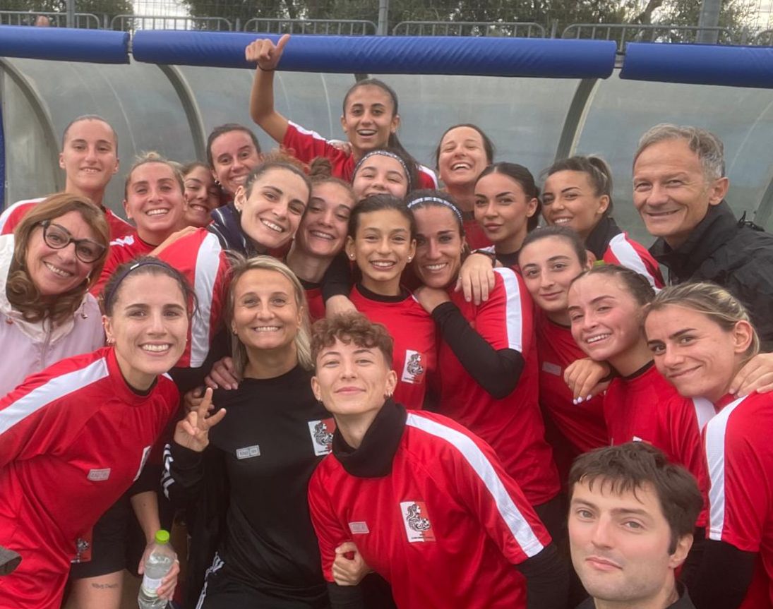 Team Bari Femminile, Poker d’Autore e Sguardo alla Finale: il Sogno Continua