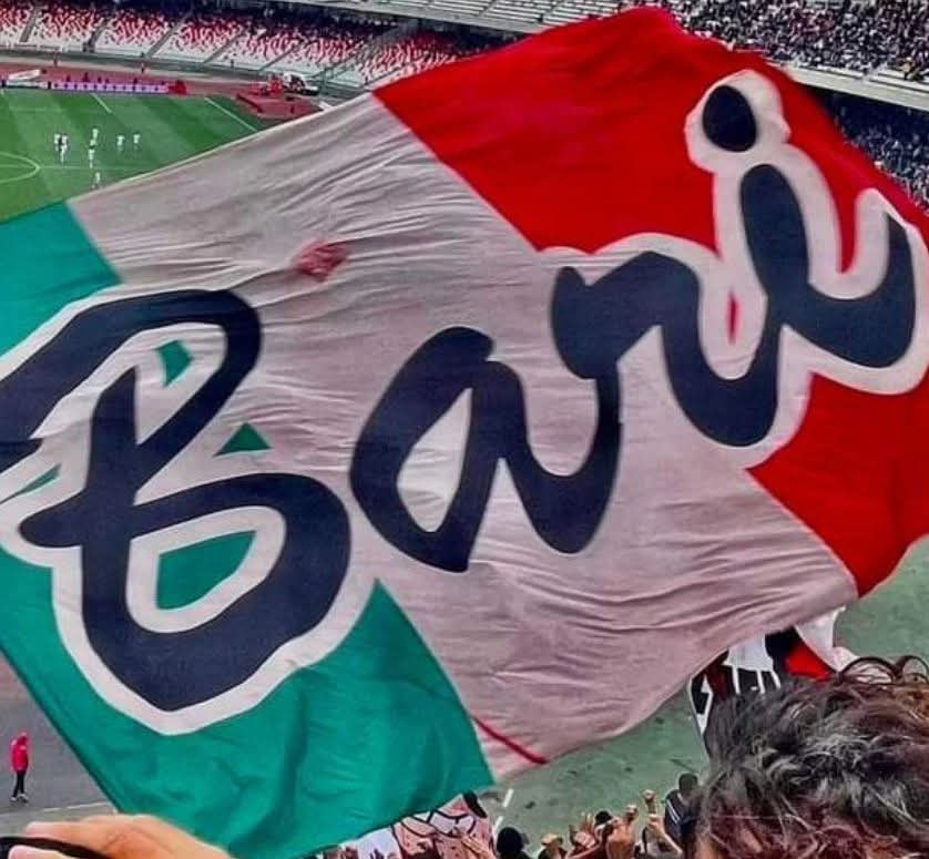 DOVE SONO LE MANI ALLE ORECCHIE E I POST POLEMICI CONTRO LA TIFOSERIA?